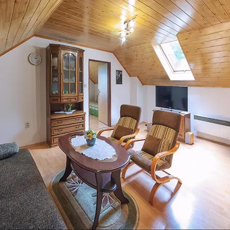 Mlynarov Dvor * Dubrava